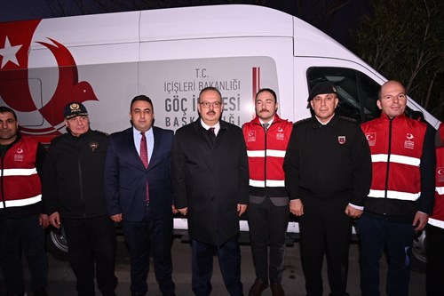 Aydın Valisi Sn.Yakup CANBOLAT Mobil Göç Noktasını ziyaret etti.